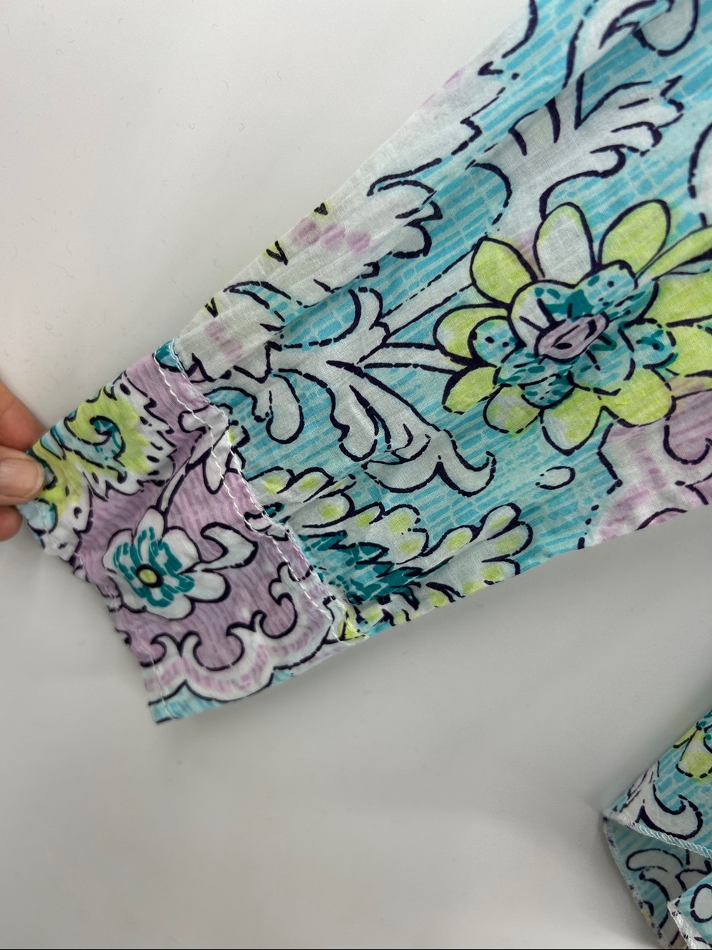 Cino Floral Cotton Button Up Size Large - Picture 3 of 7